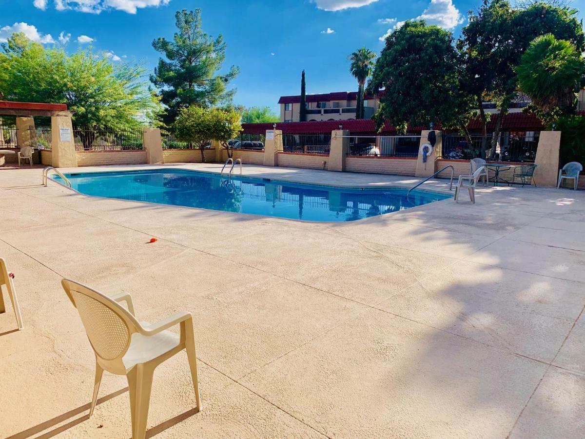 Casas Adobes Condo Tucson Eksteriør billede